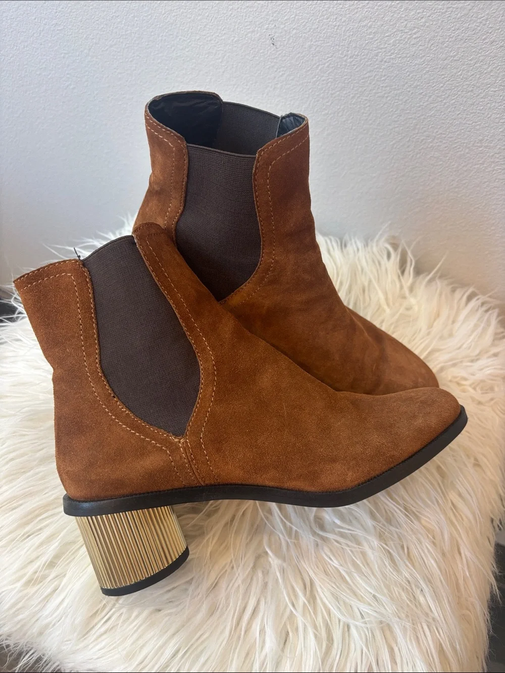 Rebecca Minkoff, suede Brown Chelsea Ankle Boots size 8